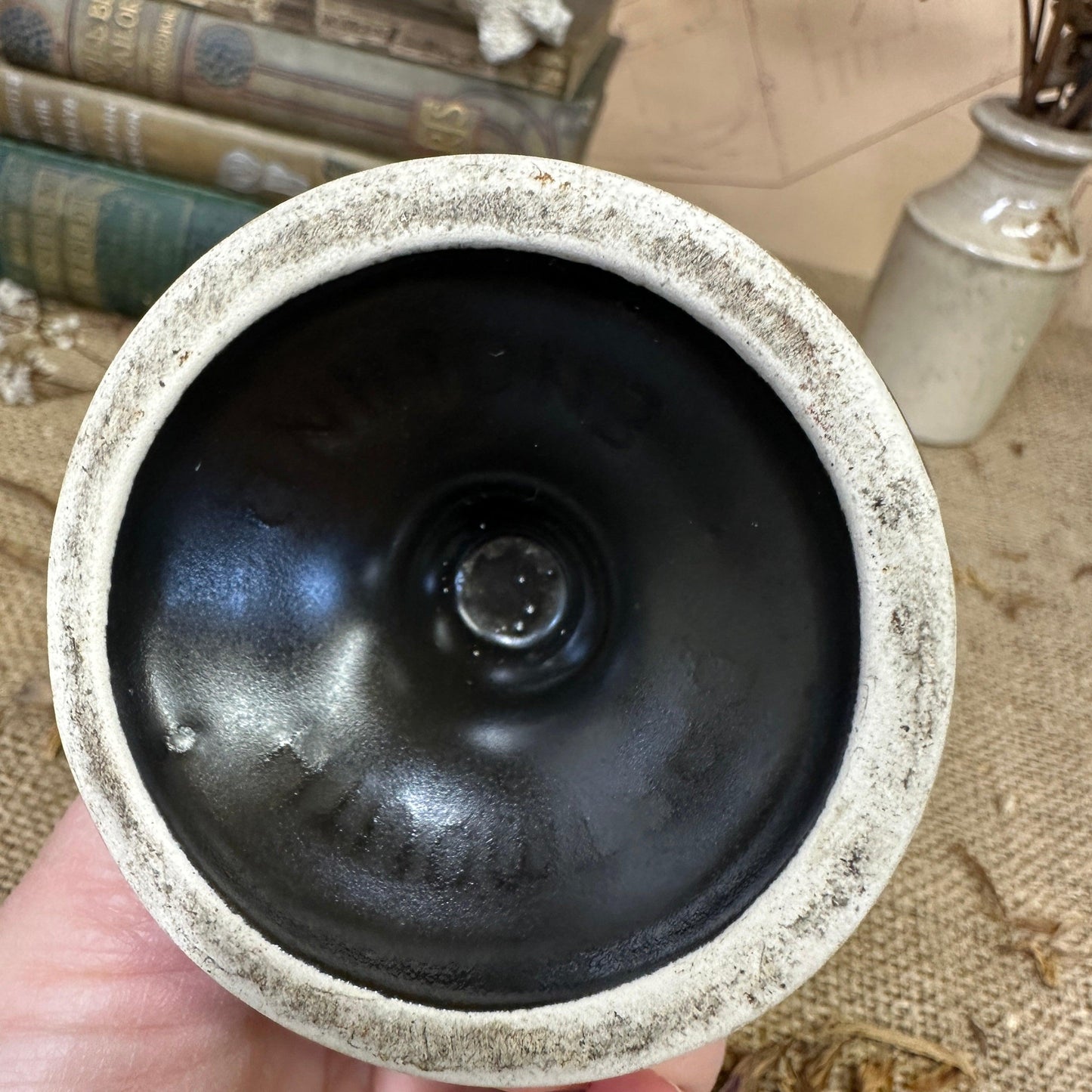 Black Ravenstone Urn Vase - The Blind Mole