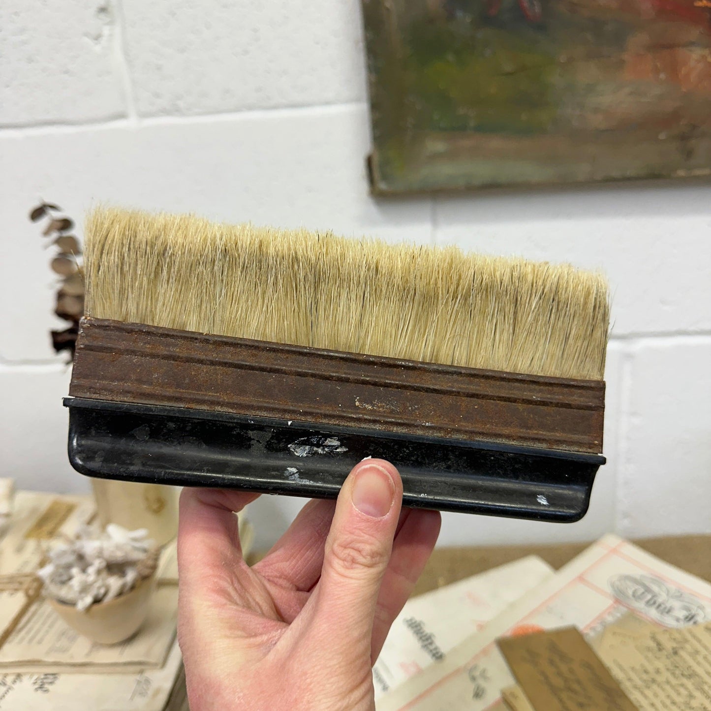 Vintage Wallpaper Hanging Brush - The Blind Mole