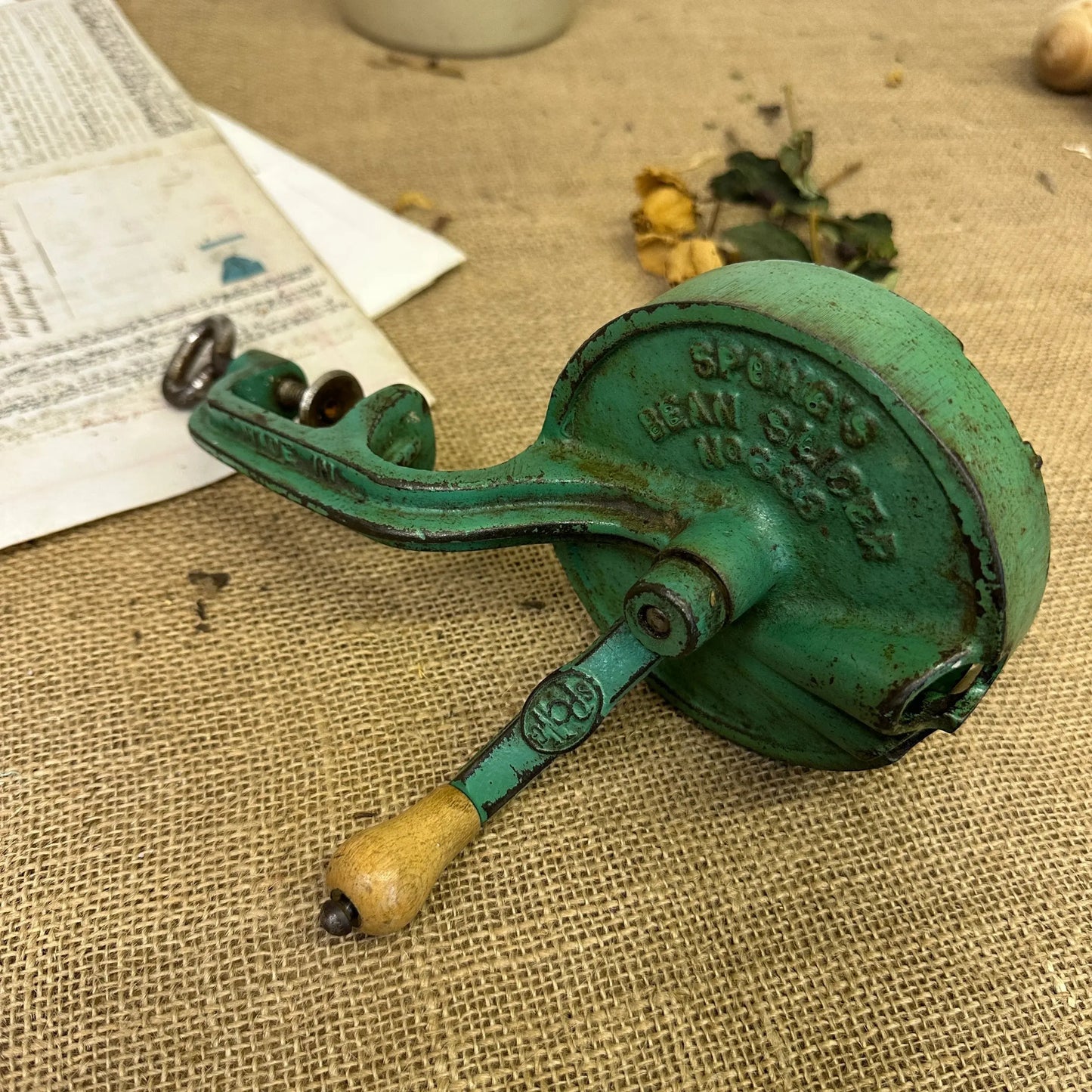 Spond & Co Bean Slicer - The Blind Mole