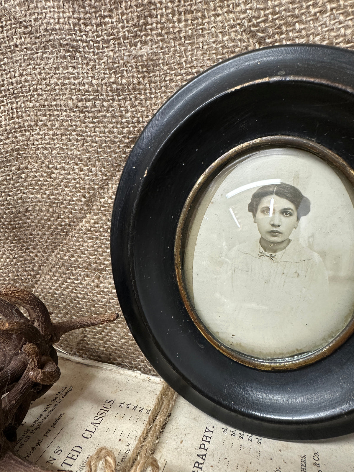 Victorian Oval Ebony Convex Picture Frame