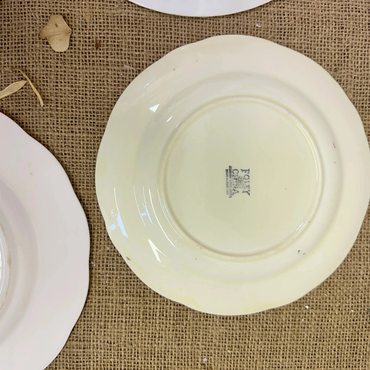 Set of Antique Wall Plates Pink - The Blind Mole