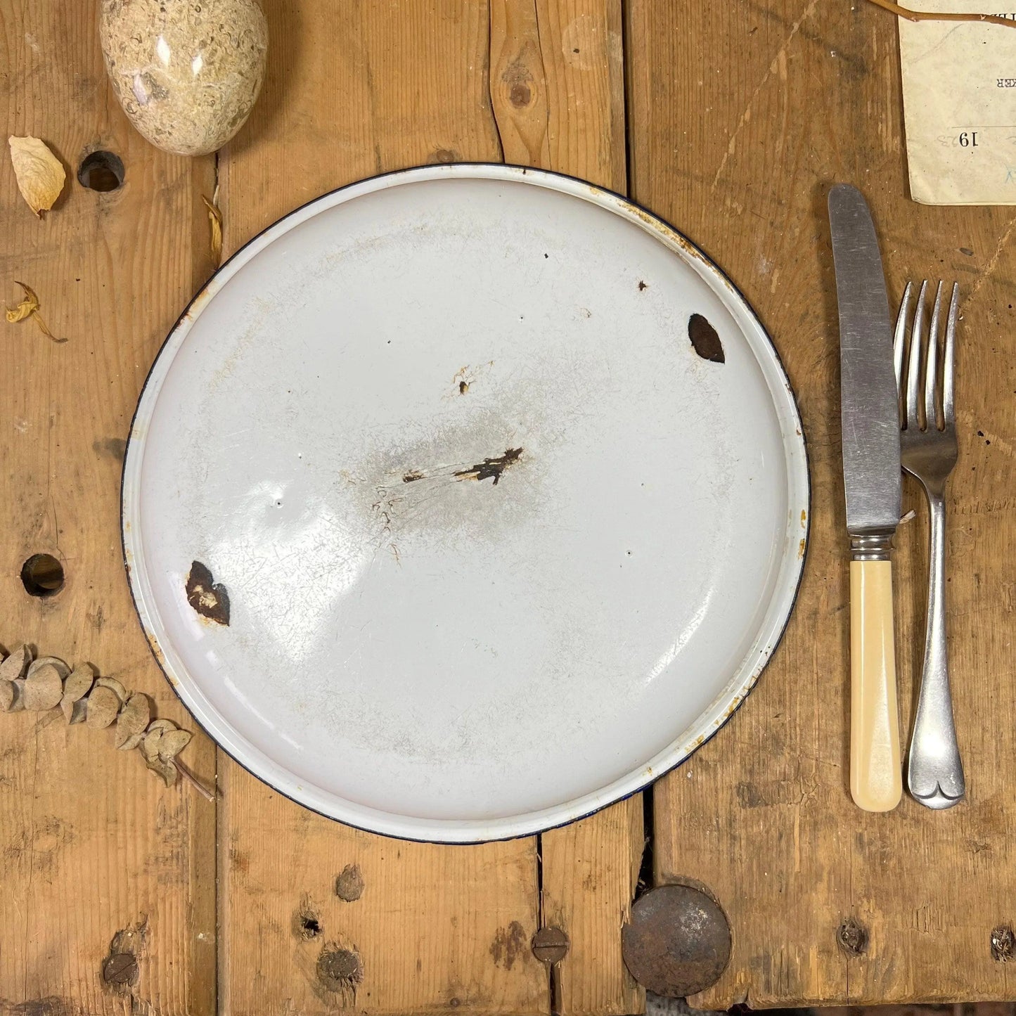 Vintage Enamel White & Blue Pasta Dish 22cm - The Blind Mole