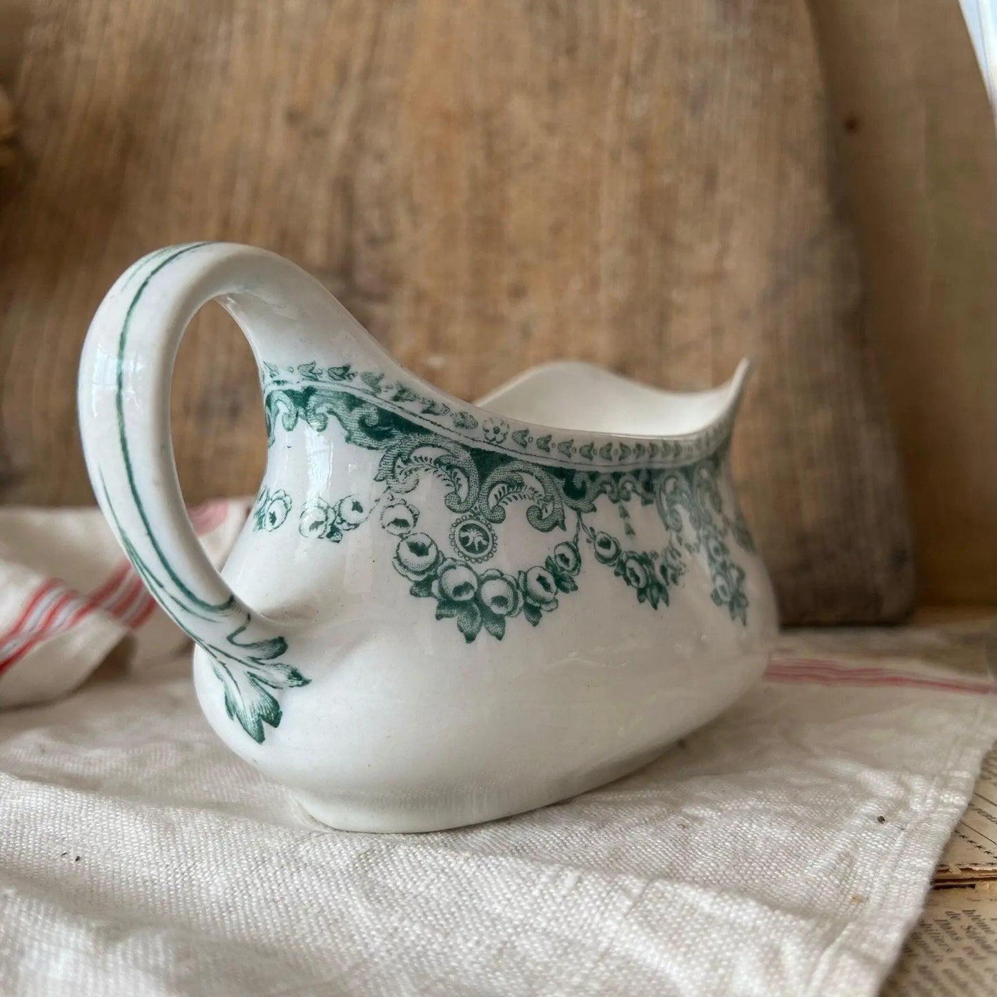 Green Victorian Transfer-ware Gravy Jug Alred Meakin Queen - The Blind Mole
