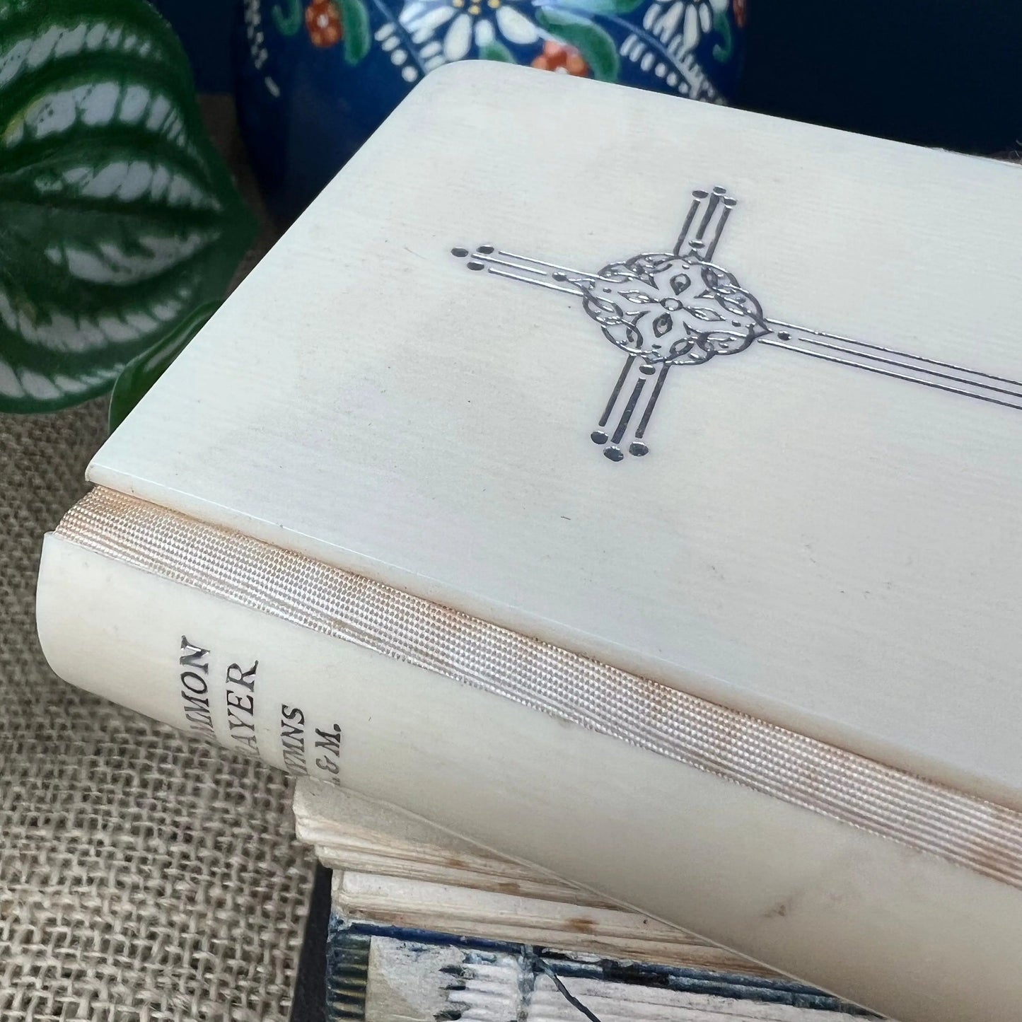 Vintage White Bone Covered Common Prayer Book Dated 1953 - The Blind Mole