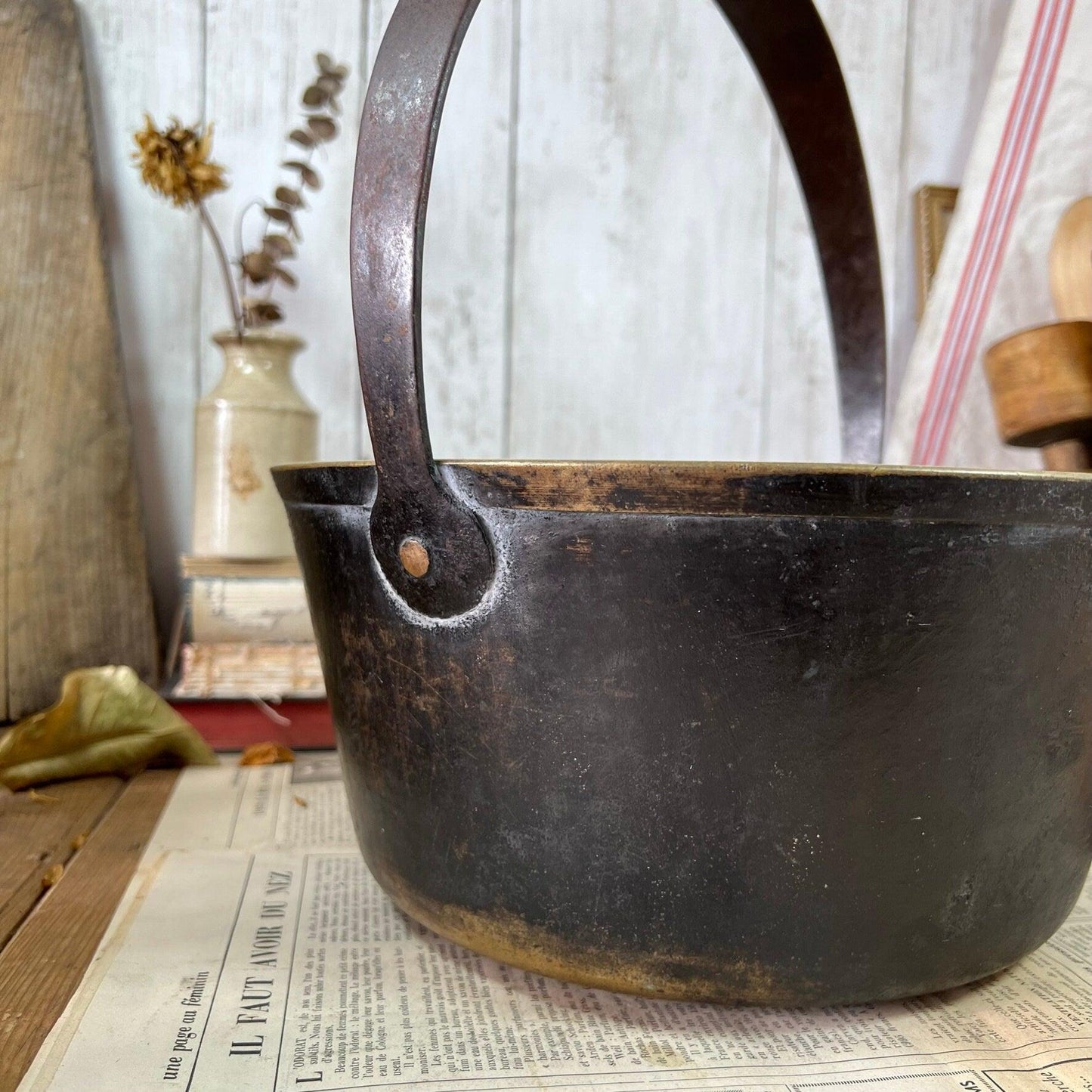Antique Brass Jam Pan - The Blind Mole