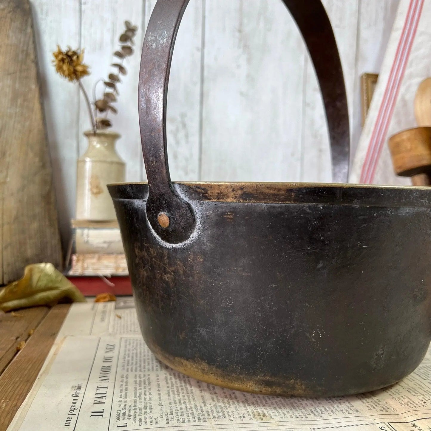 Antique Brass Jam Pan - The Blind Mole