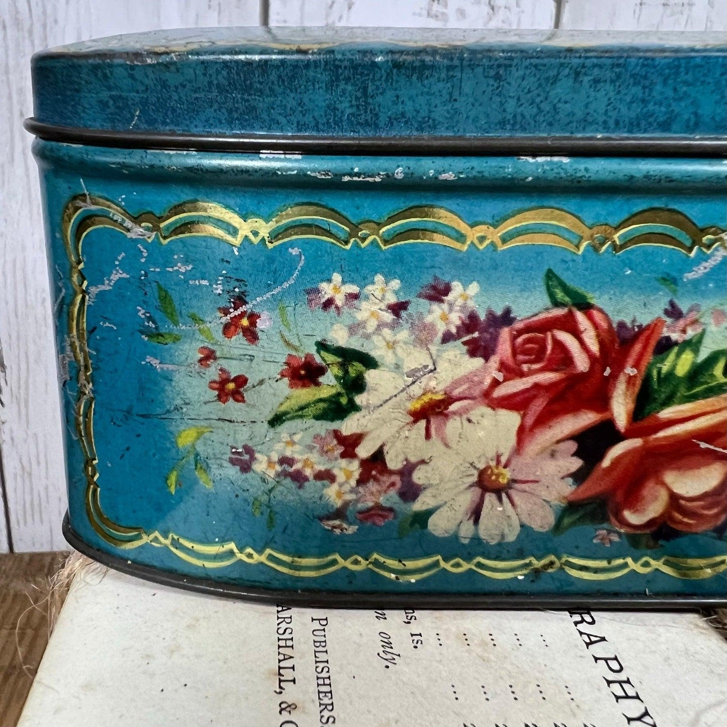 Beautiful Blue Floral Toffee Tin - The Blind Mole