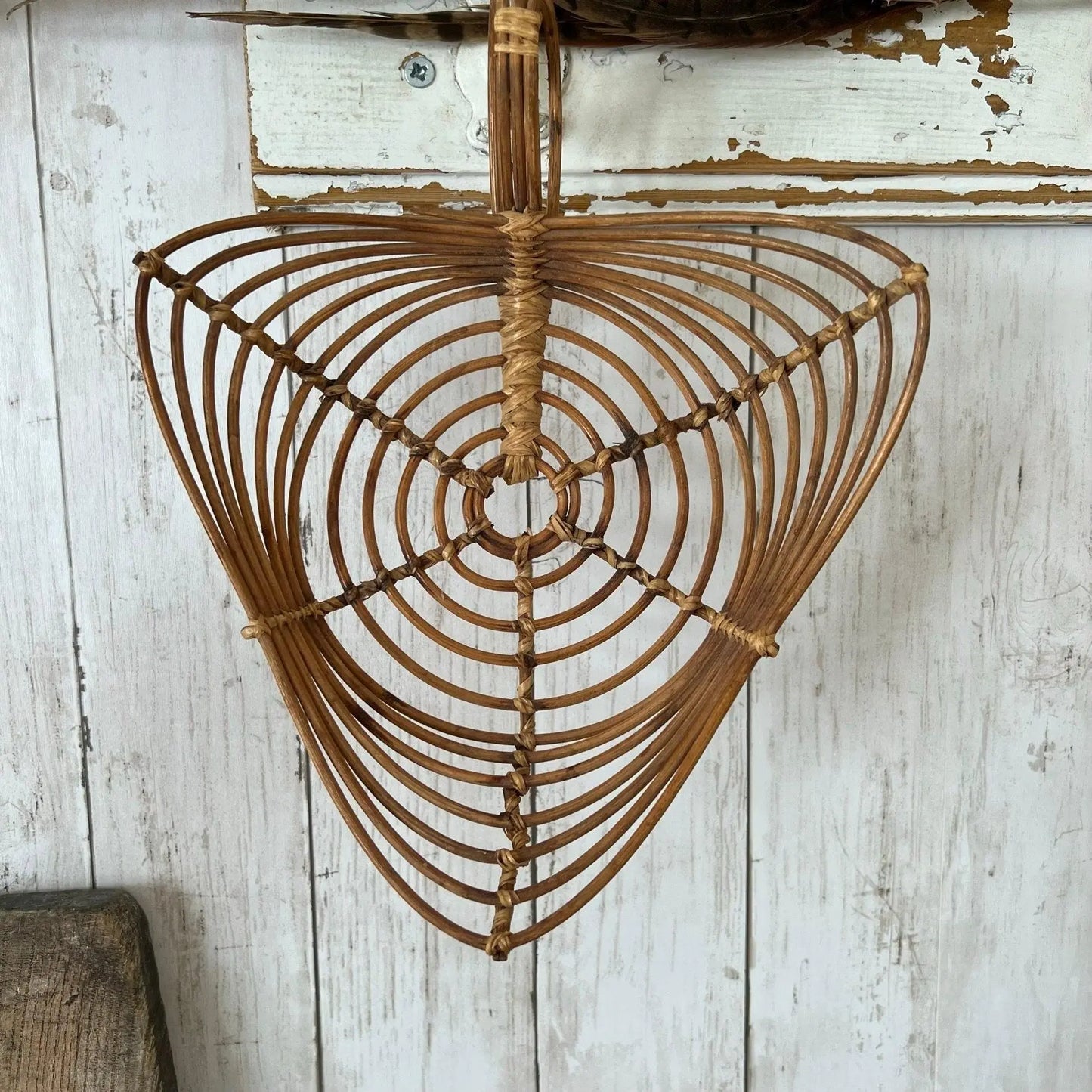 Vintage Wicker Hand Woven Leaf Shaped Table Basket Dish - The Blind Mole