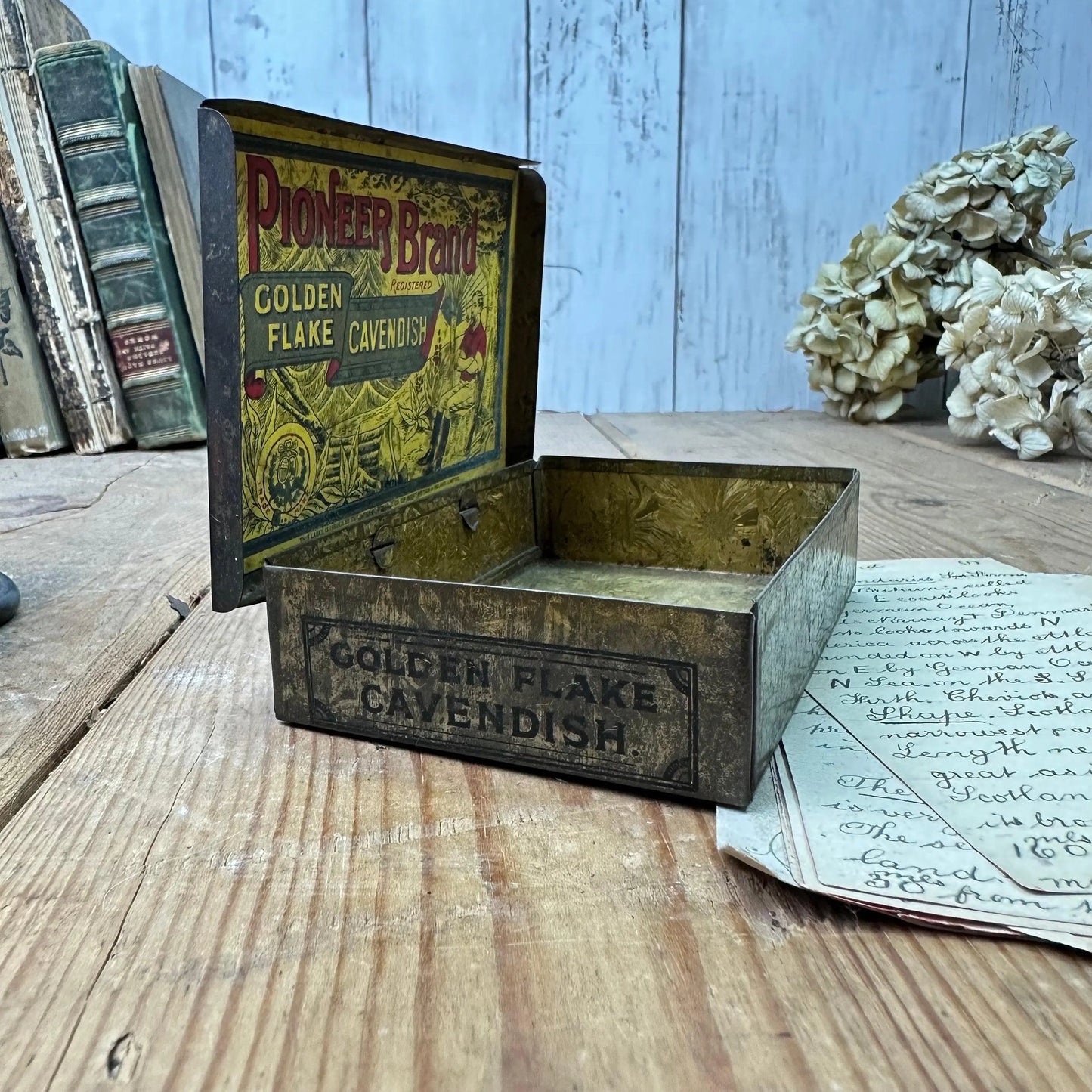 Vintage Golden Flake Cavendish Cigarette Tin - The Blind Mole