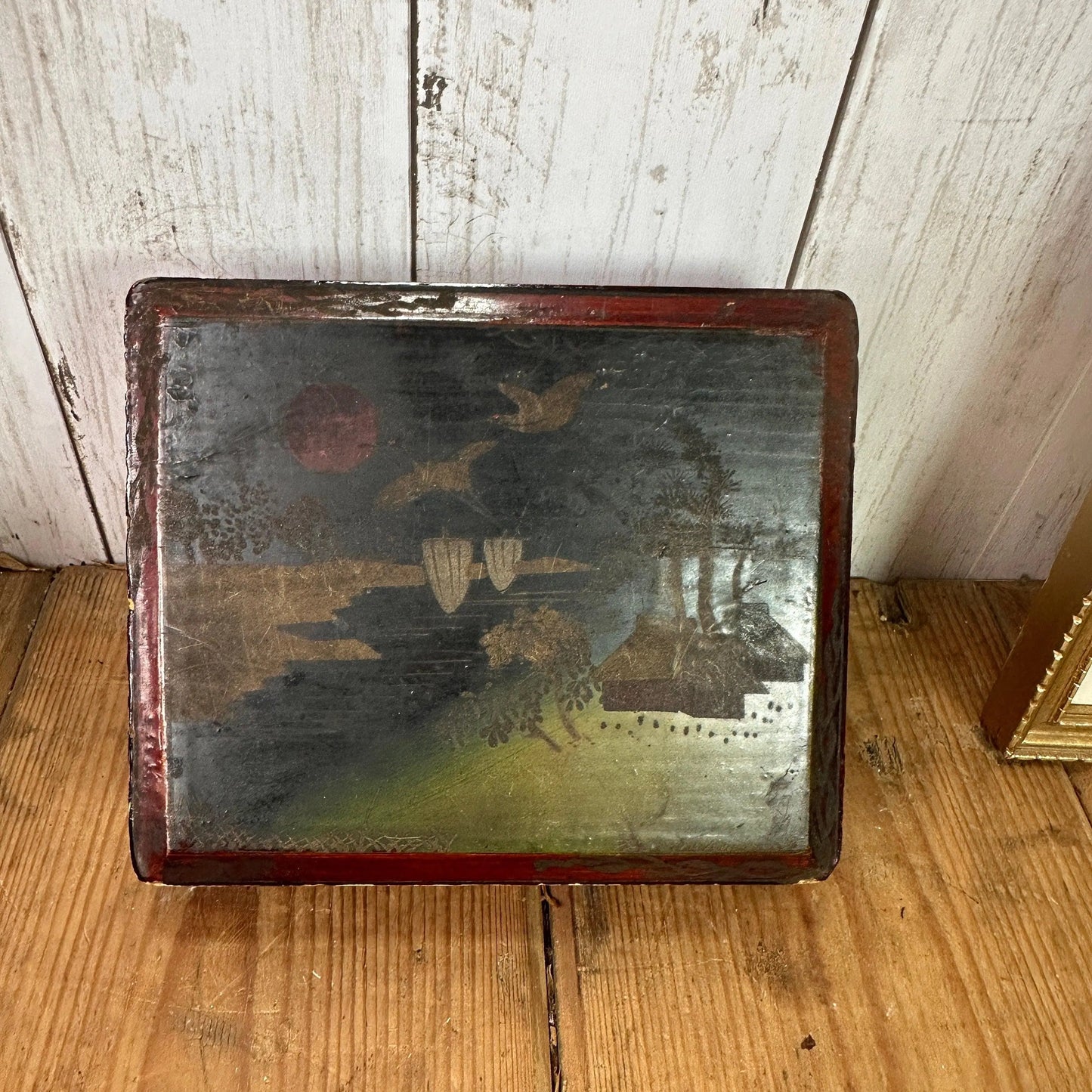 Red Wooden Oriental Keepsake Jewellery Box - The Blind Mole
