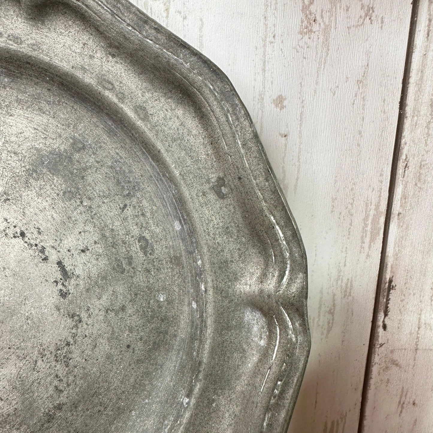 Stunning Victorian Pewter Plate - The Blind Mole
