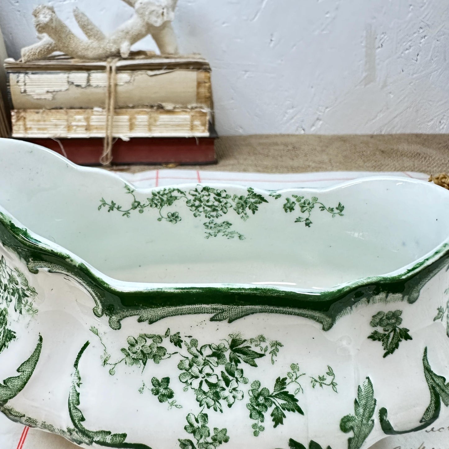 Green Victorian Transfer-ware Gravy Sauce Jug/Boat Ridgways Chiswick - The Blind Mole