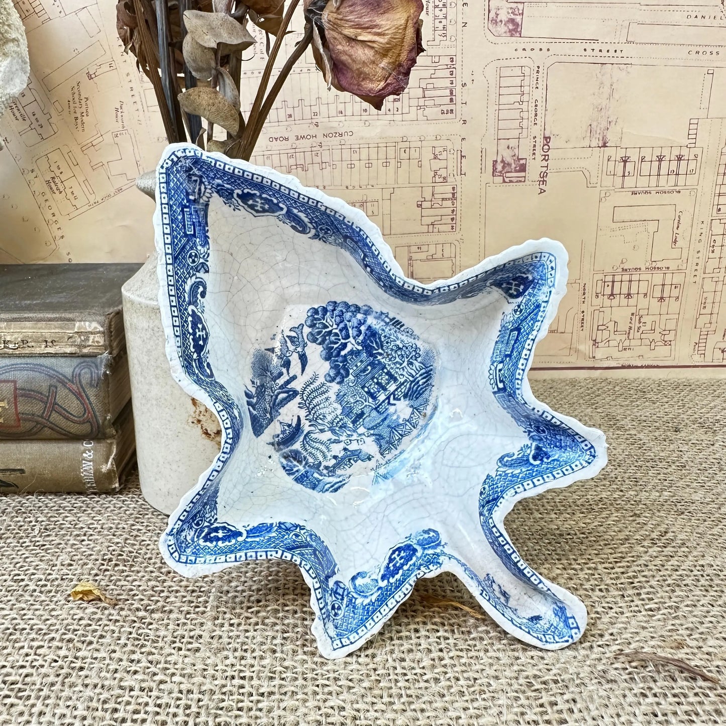 Antique Blue & White Leaf Shaped Pickle Dish Willow Pattern* - The Blind Mole