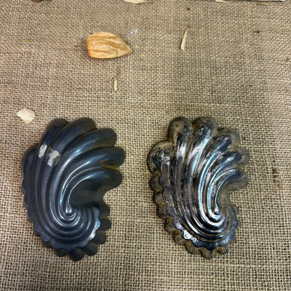 Pair of Shell Baking Tins, Moulds - The Blind Mole
