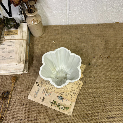 Antique Shelley Star Jelly Mould - The Blind Mole