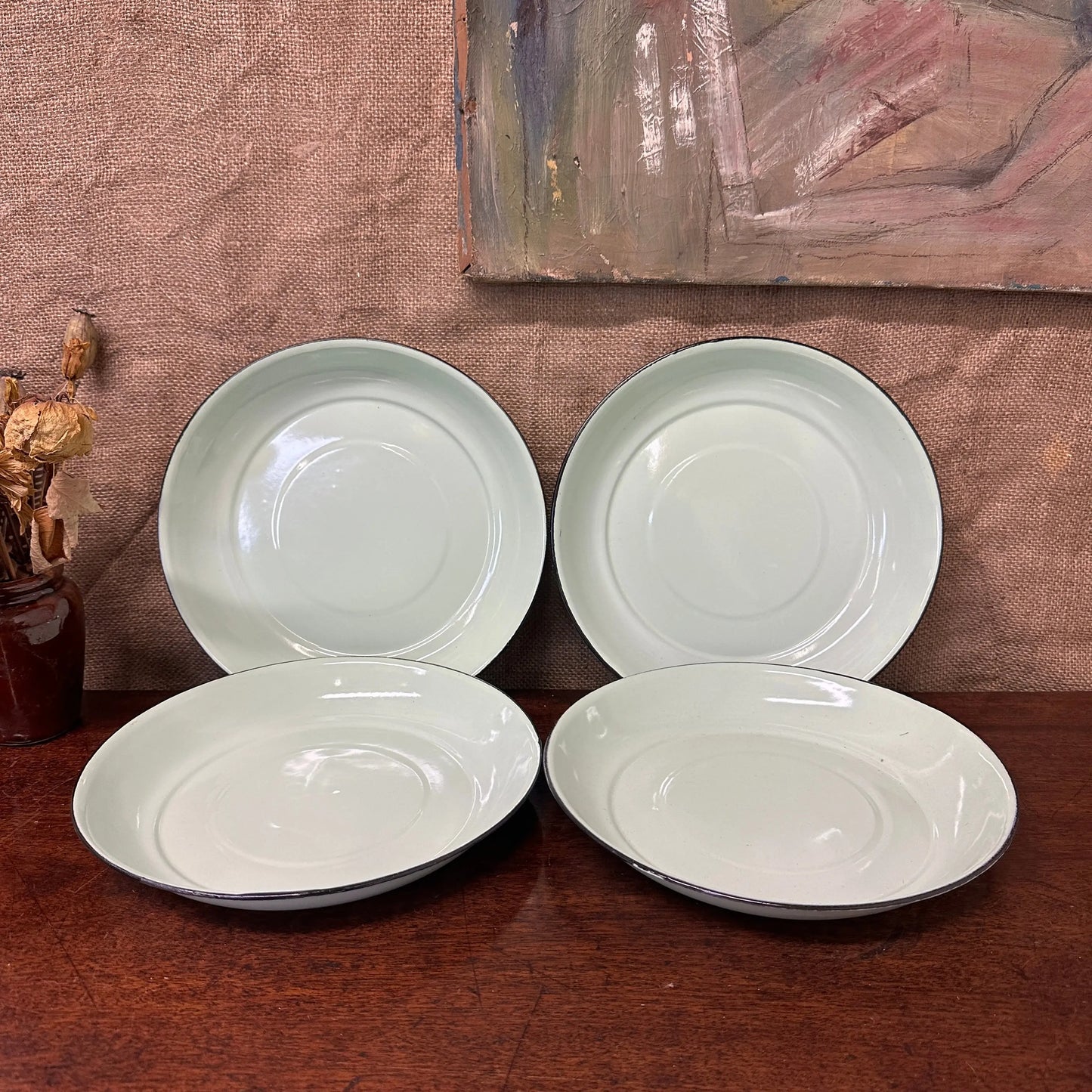 Four Enamel Plates Green & Black 25cm The Blind Mole
