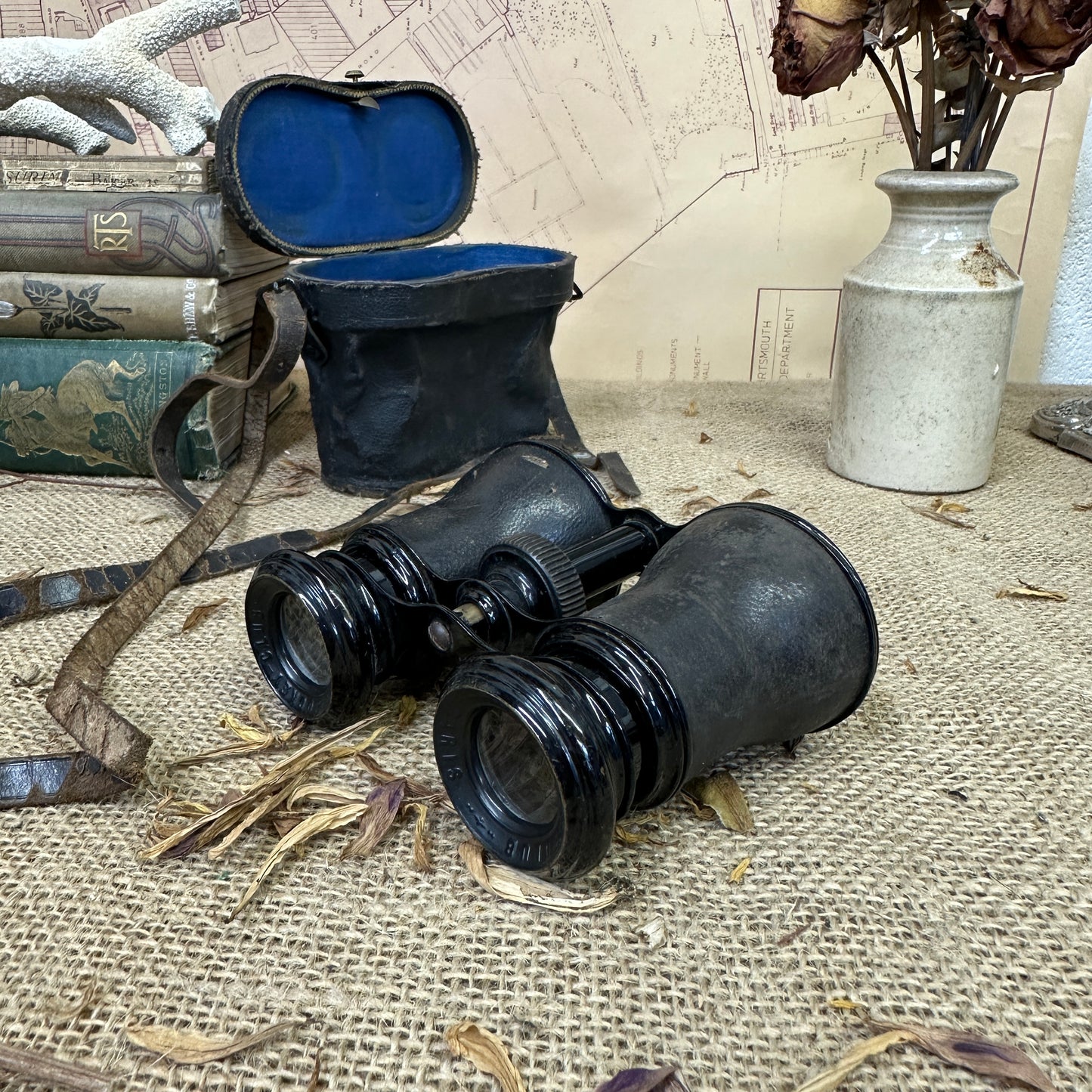 Antique Binoculars Le Jockey Club