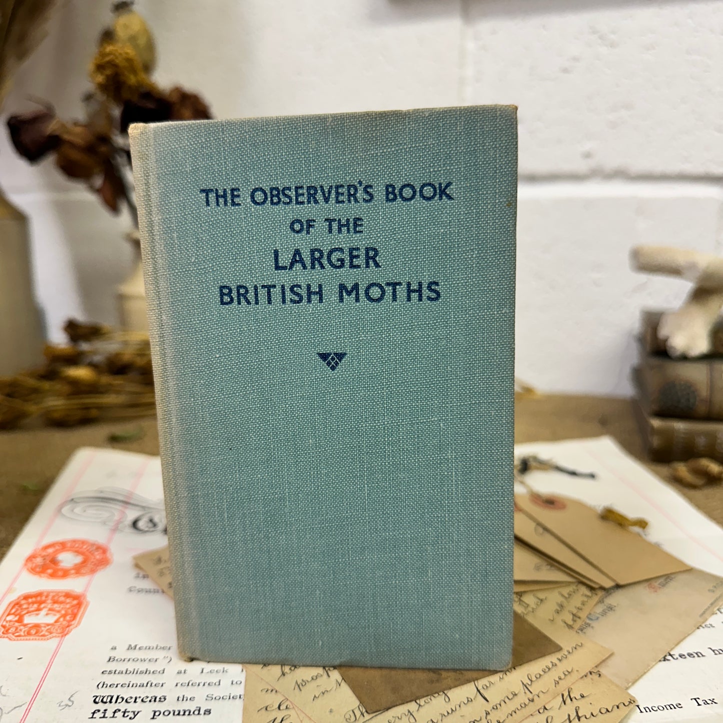 The observer’s book of Larger British Moths - Title Top to Bottom - The Blind Mole