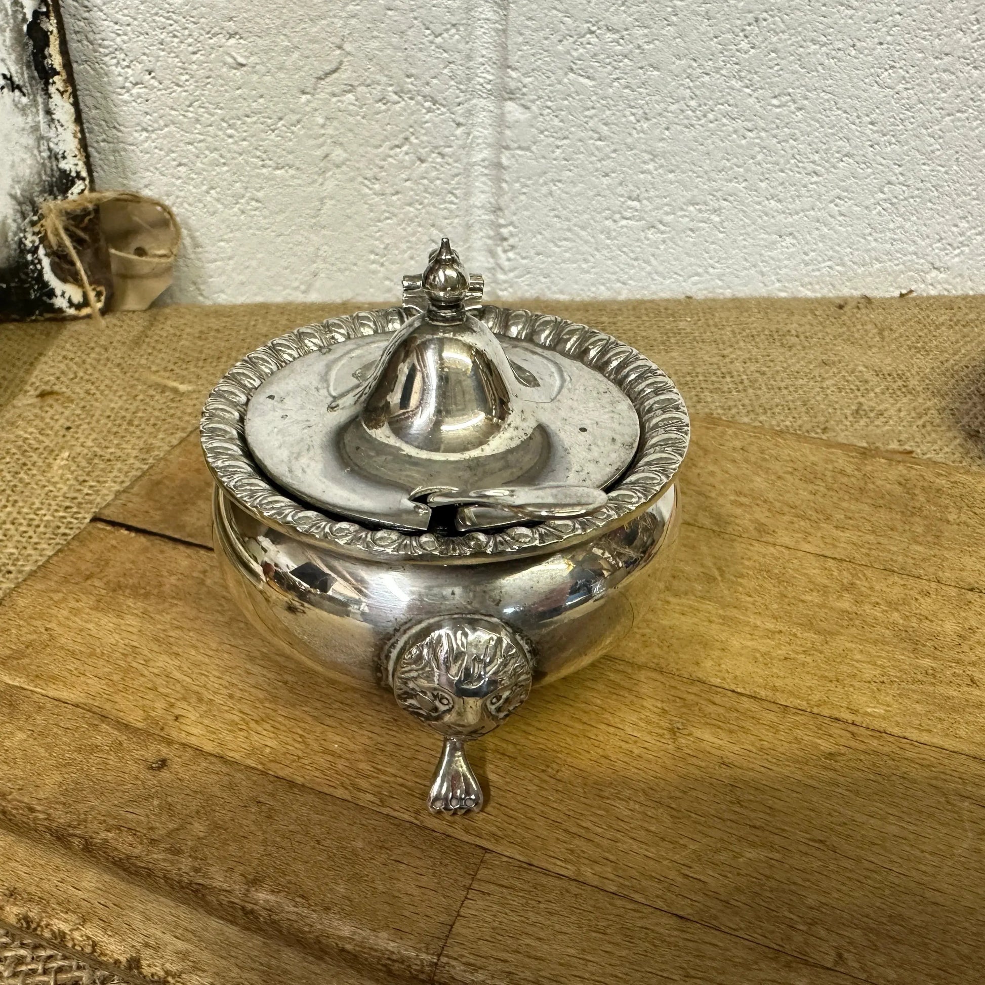 Stunning Victorian Style Silver Plated Mustard Pot - The Blind Mole