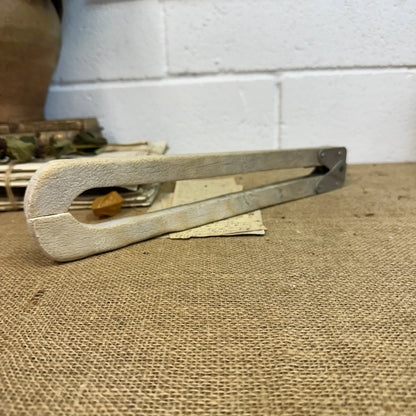 Vintage Laundry Tongs Square - The Blind Mole