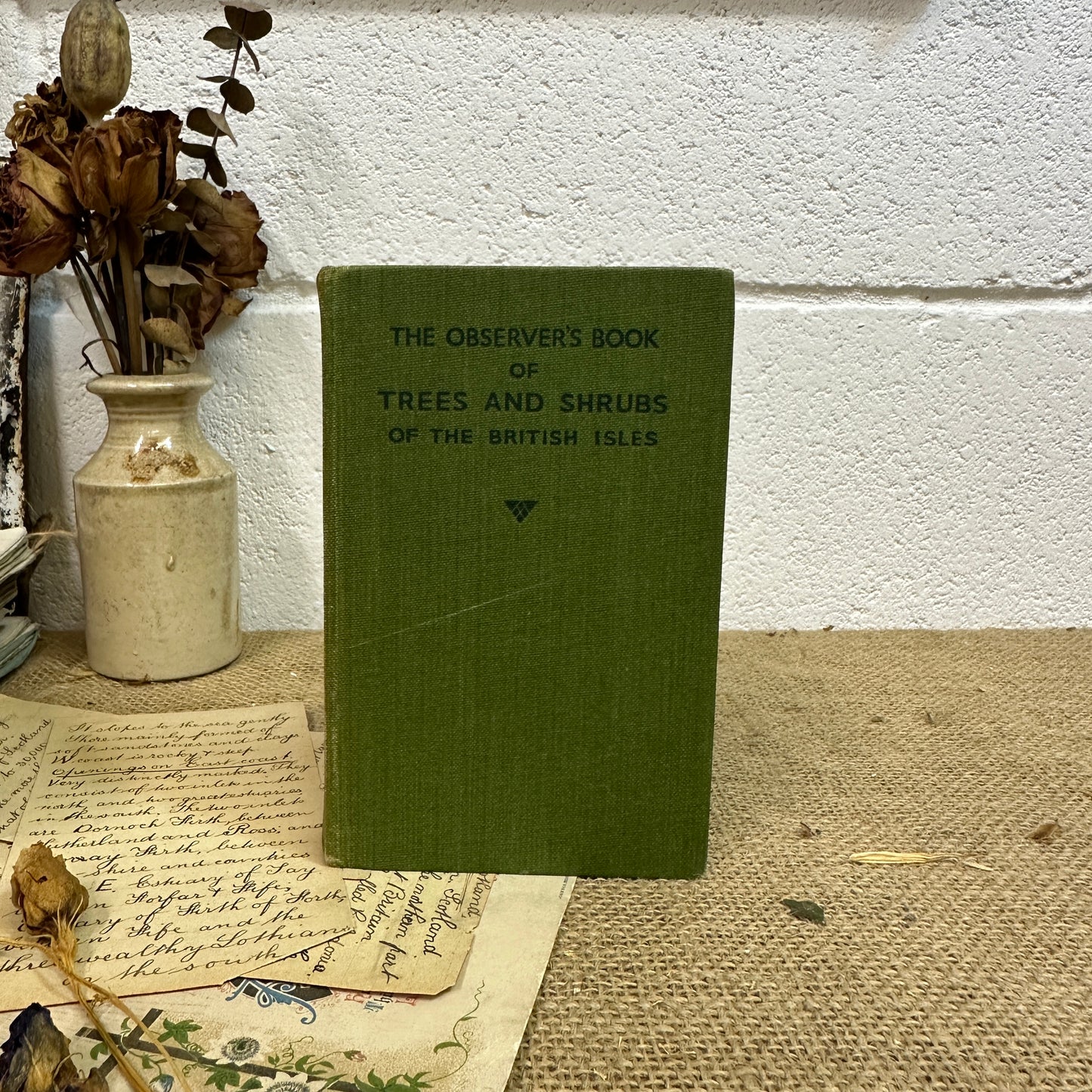 The observer’s book Trees & Shrubs - Tile Bottom to Top