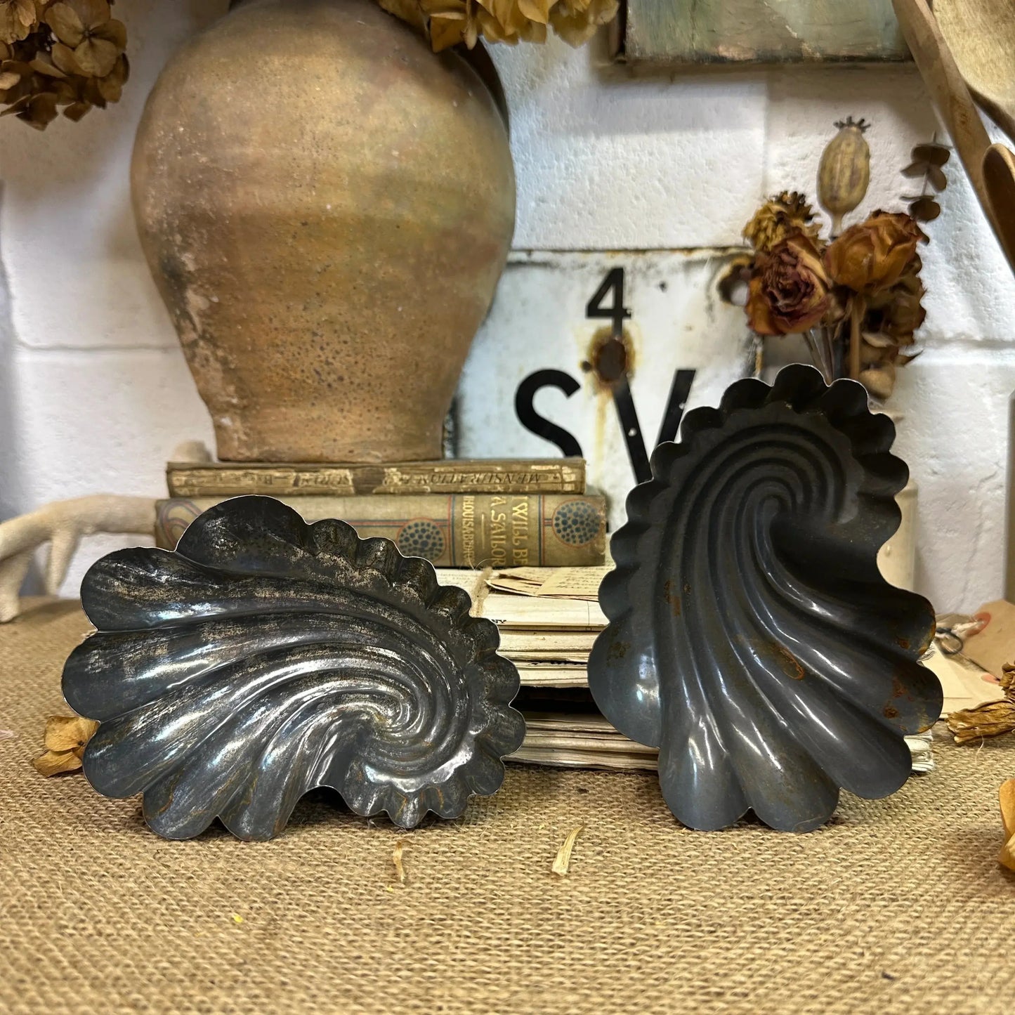 Pair of Shell Baking Tins, Moulds - The Blind Mole