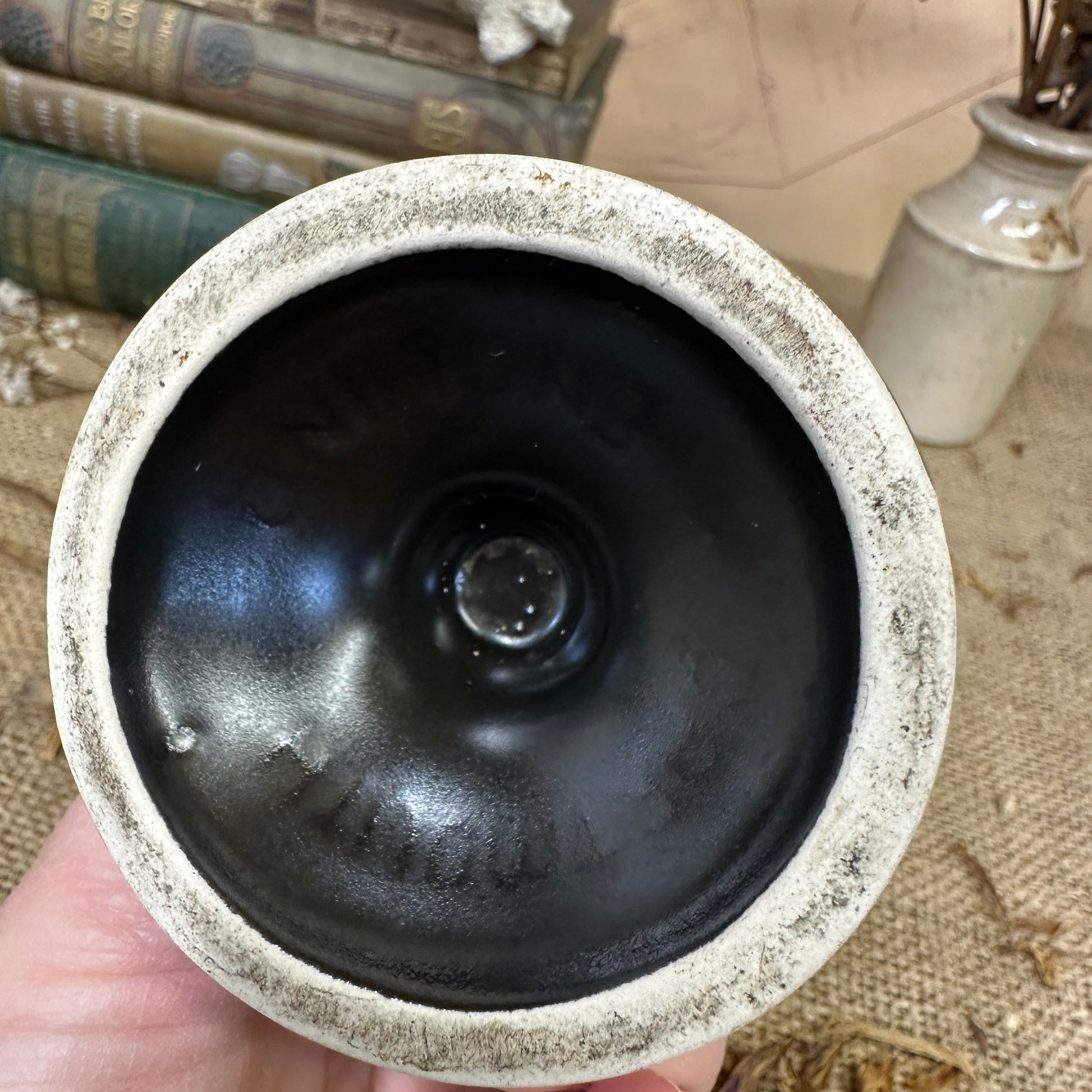 Black Ravenstone Urn Vase