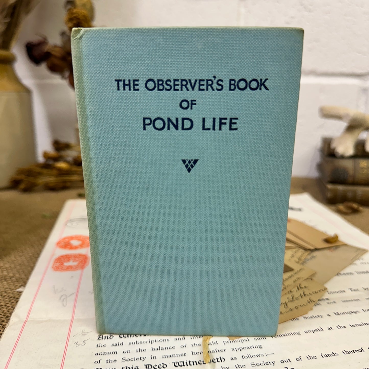 The observer’s book Pond Life - Title Bottom to Top