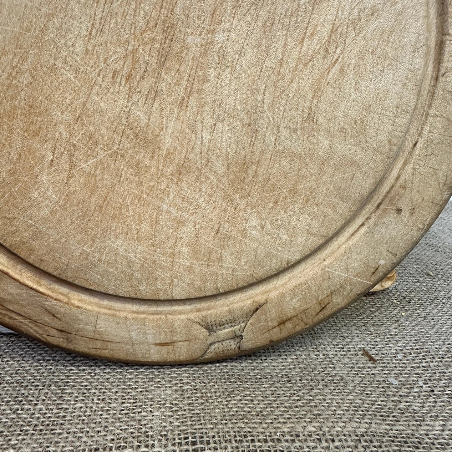 Antique Sycamore Bread Chopping Board - The Blind Mole