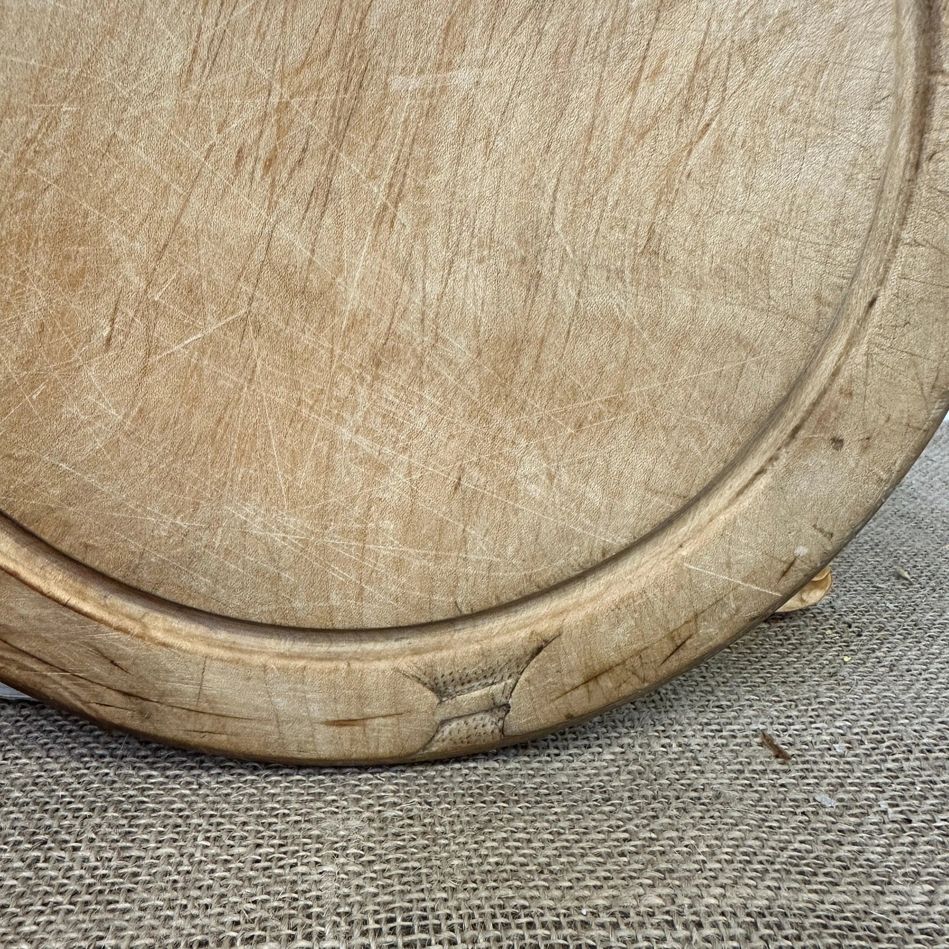 Antique Sycamore Bread Chopping Board - The Blind Mole