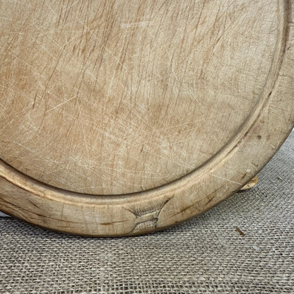 Antique Sycamore Bread Chopping Board - The Blind Mole