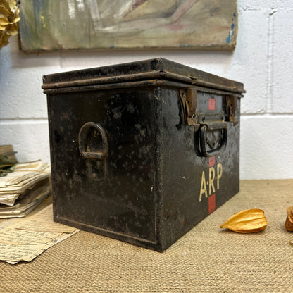 Metal Air Raid Fist Aid Tin