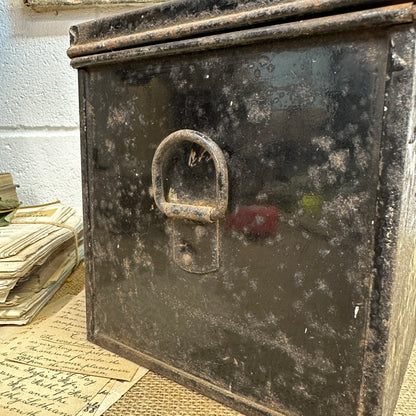 Metal Air Raid Fist Aid Tin