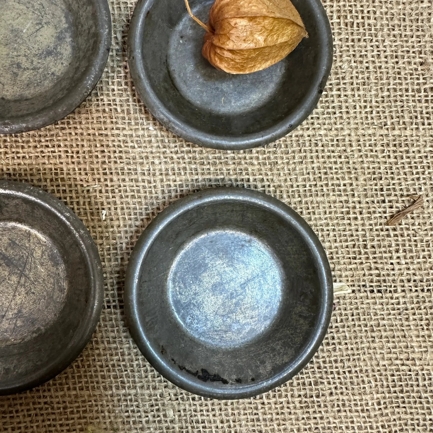 Tart Biscuit Baking Tins - The Blind Mole