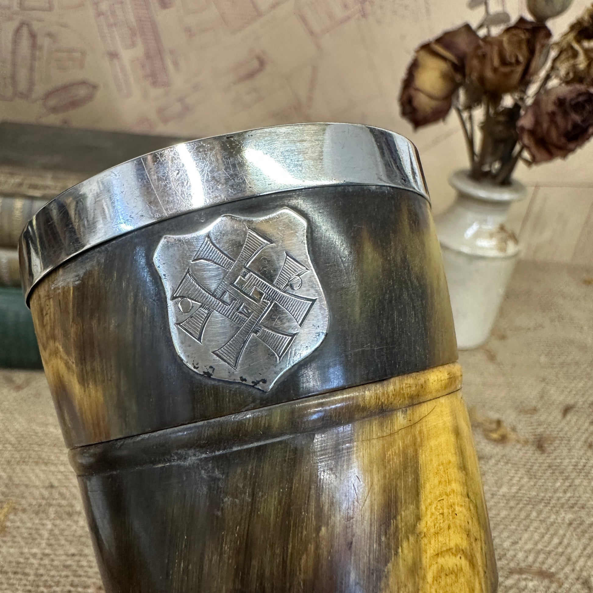 Antique Horn Collapsible Hunting Cup