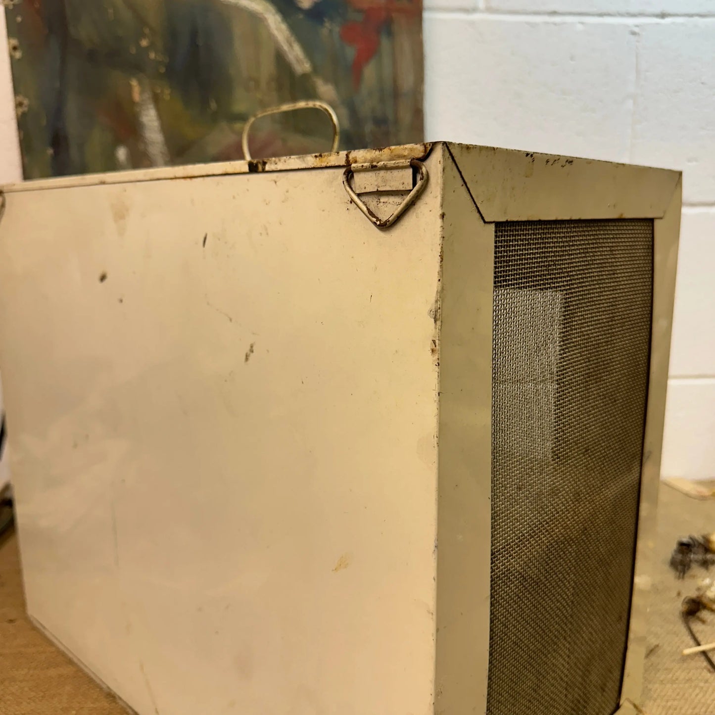 Genyk Metal Meat Safe The Blind Mole