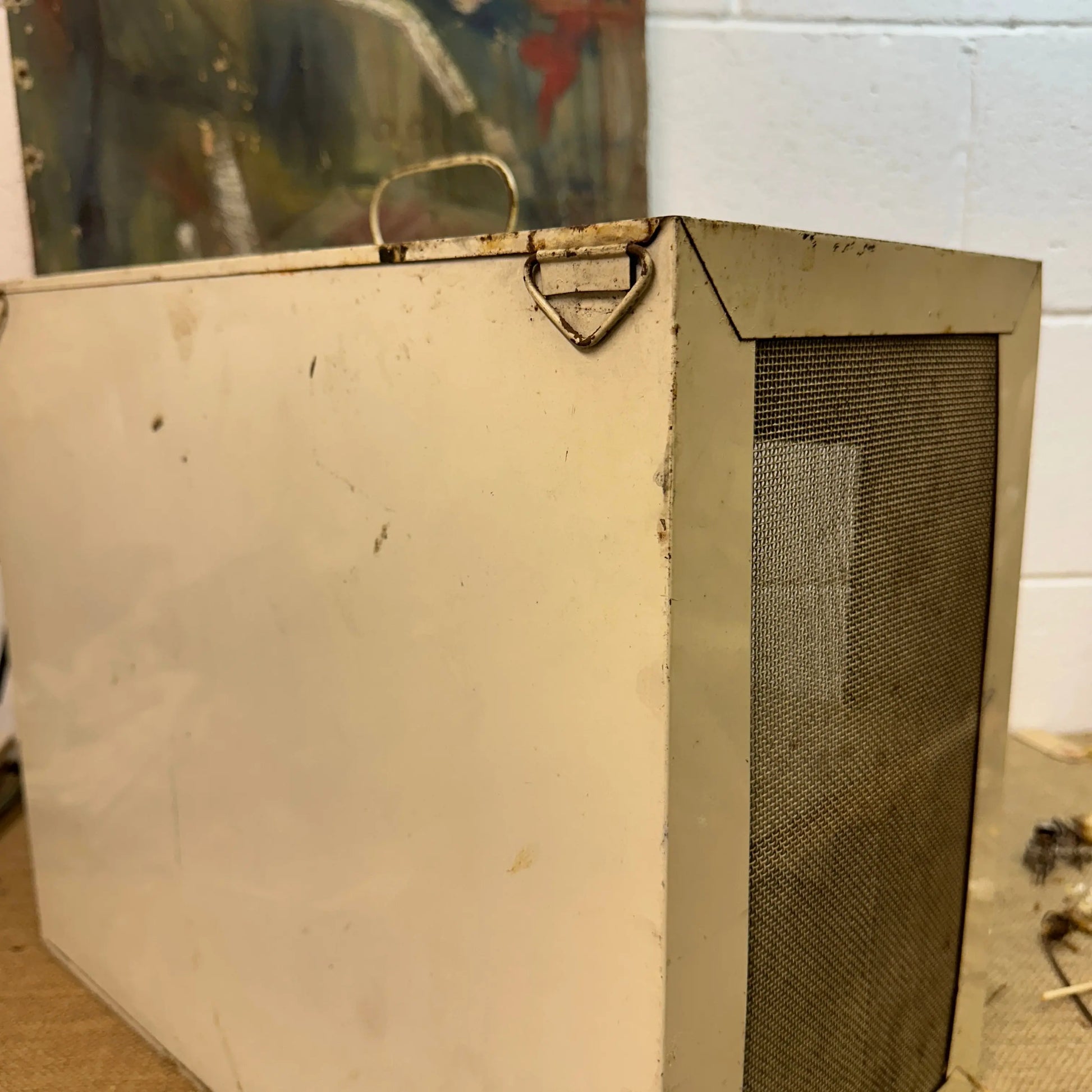 Genyk Metal Meat Safe The Blind Mole