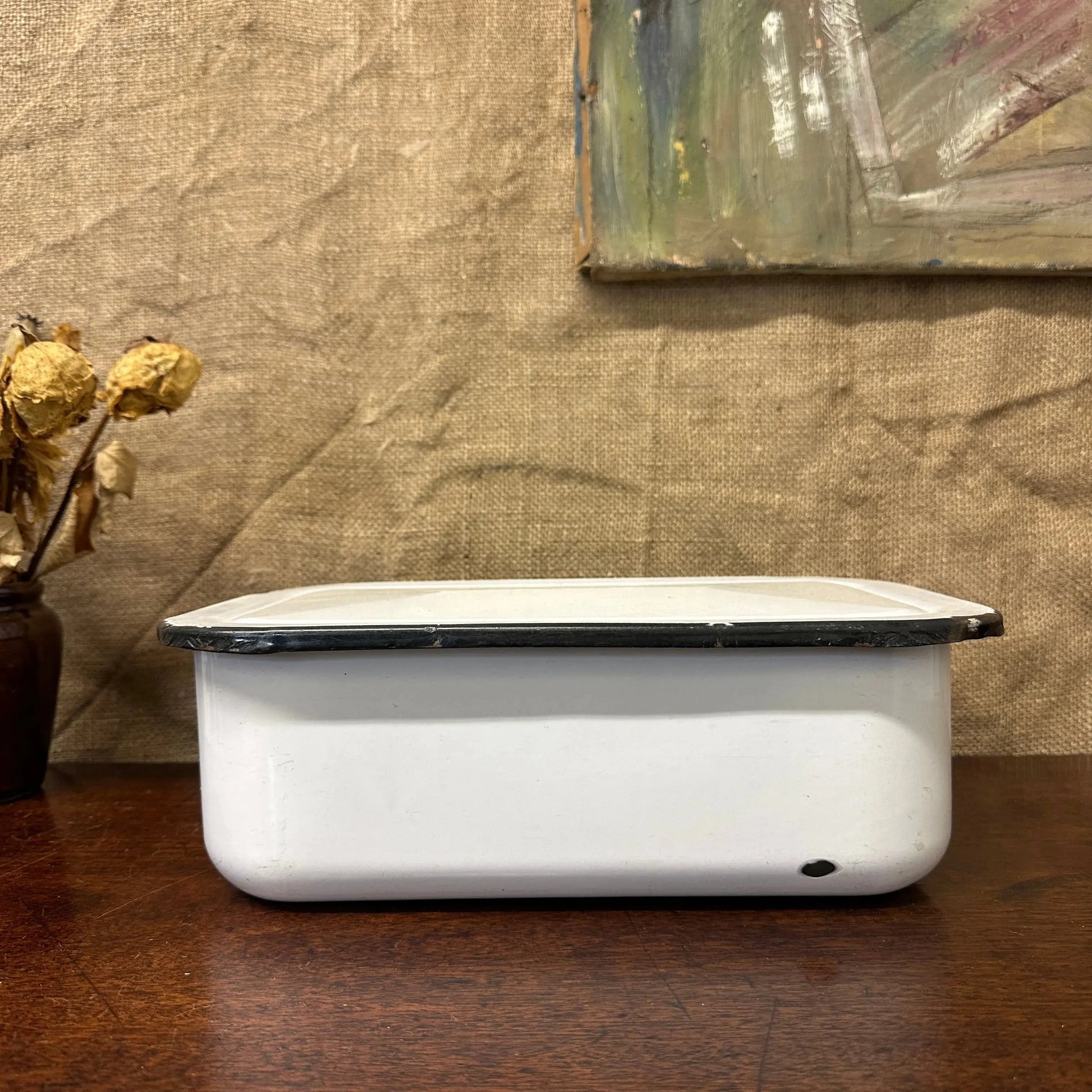Vintage White Roasting/Serving Dish The Blind Mole