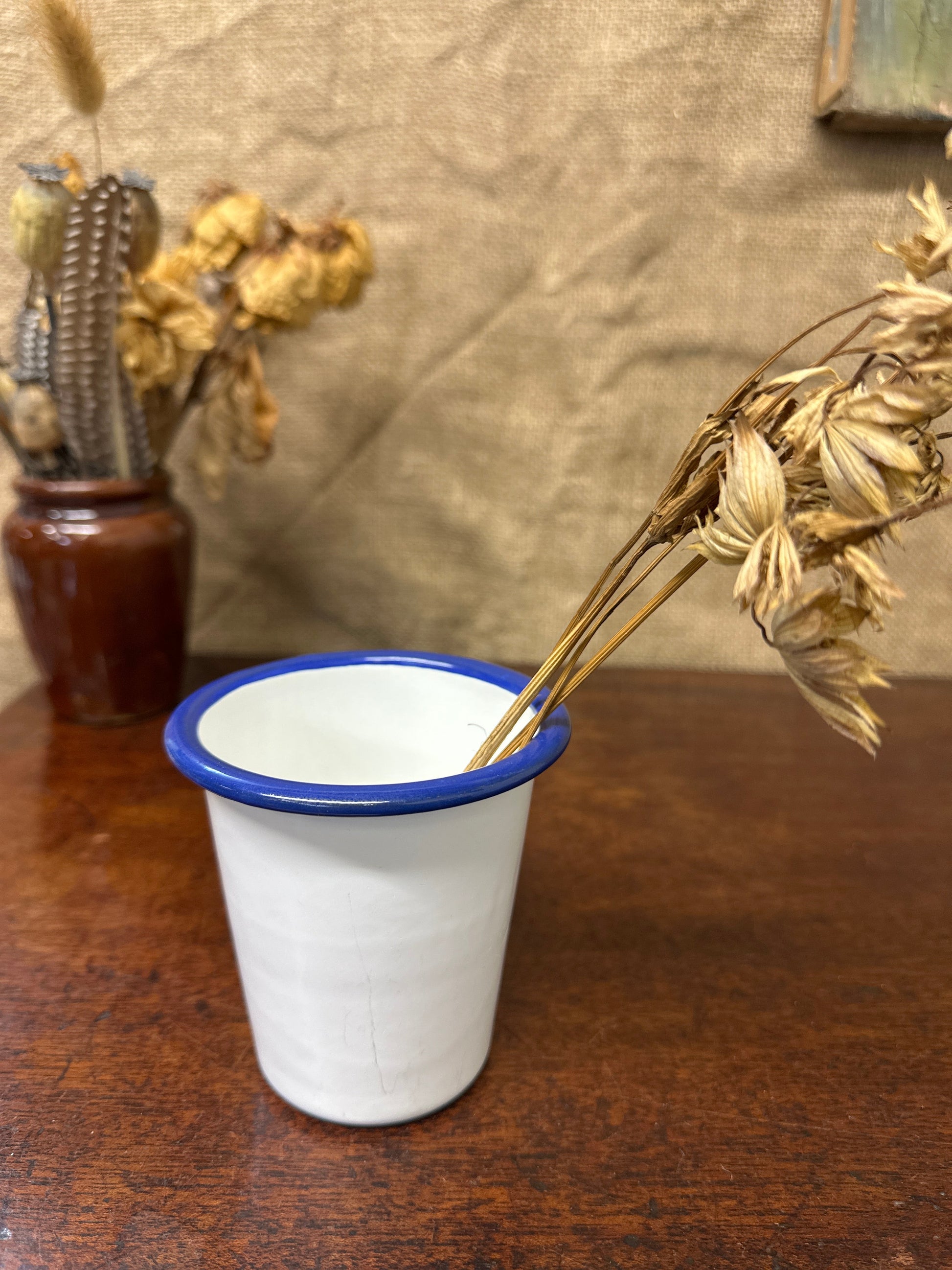 Enamel Vintage White Tumbler The Blind Mole