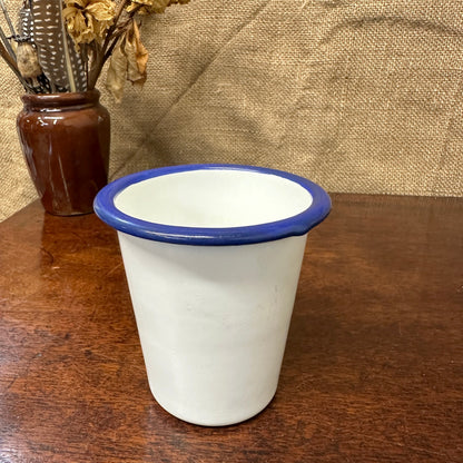Enamel Vintage White Tumbler The Blind Mole