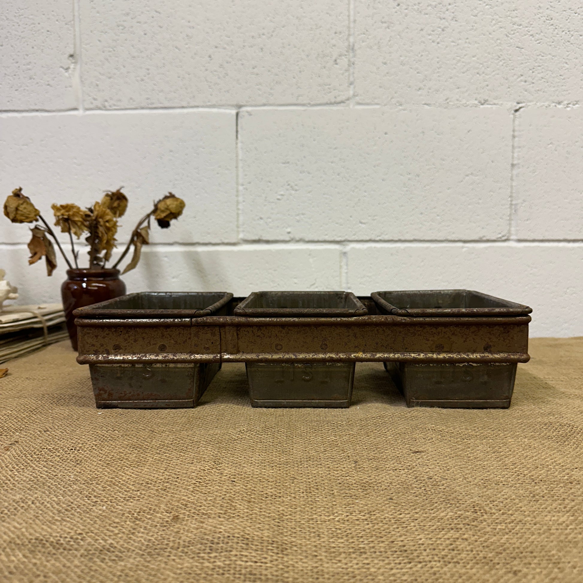 Hovis Industrial Strap Loaf Tin - The Blind Mole