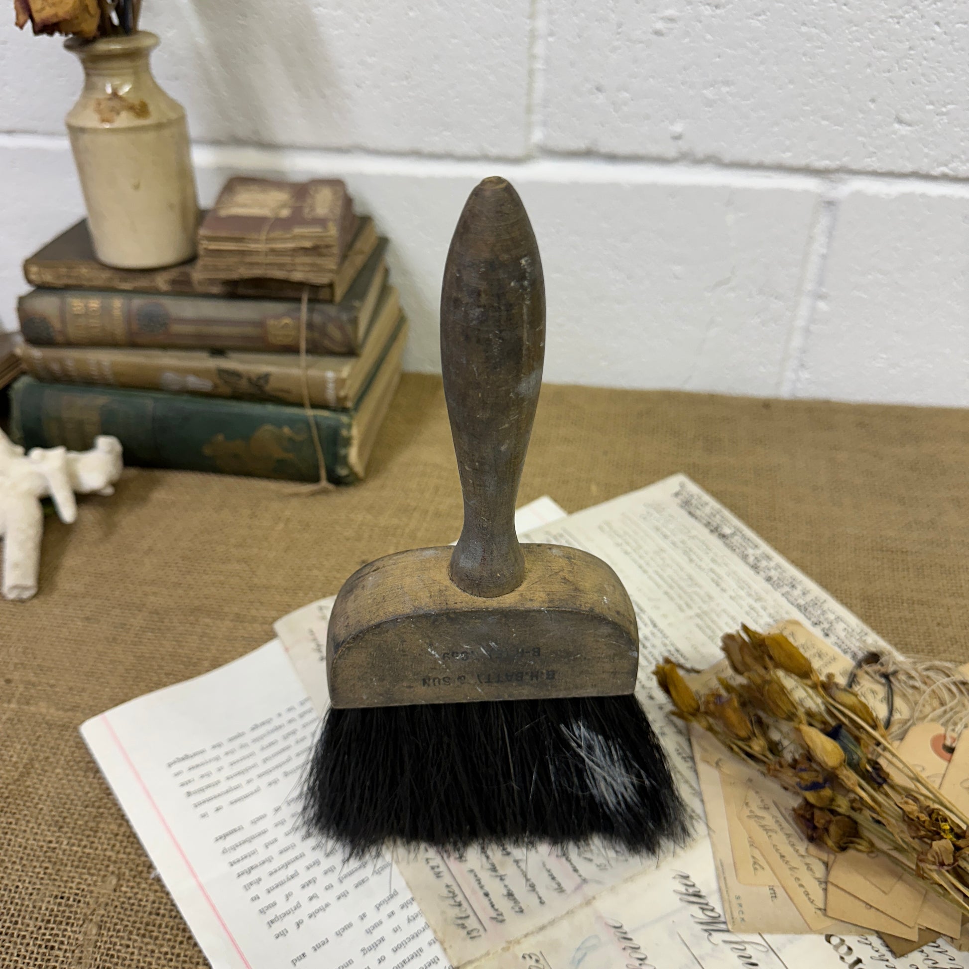 Rustic British Painters Dusting Brush Branded - The Blind Mole
