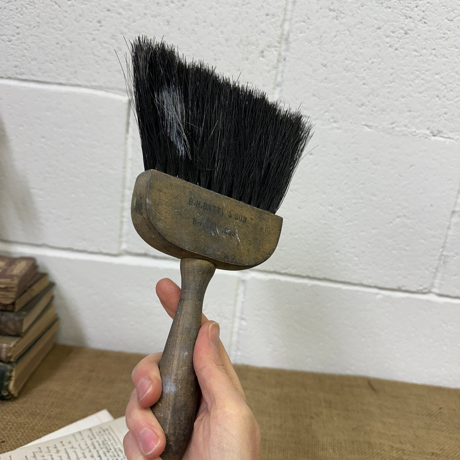 Rustic British Painters Dusting Brush Branded - The Blind Mole