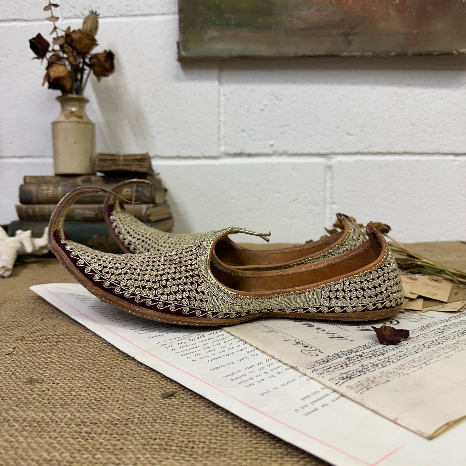 Traditional Indian Khussa Sherwani Shoes - The Blind Mole