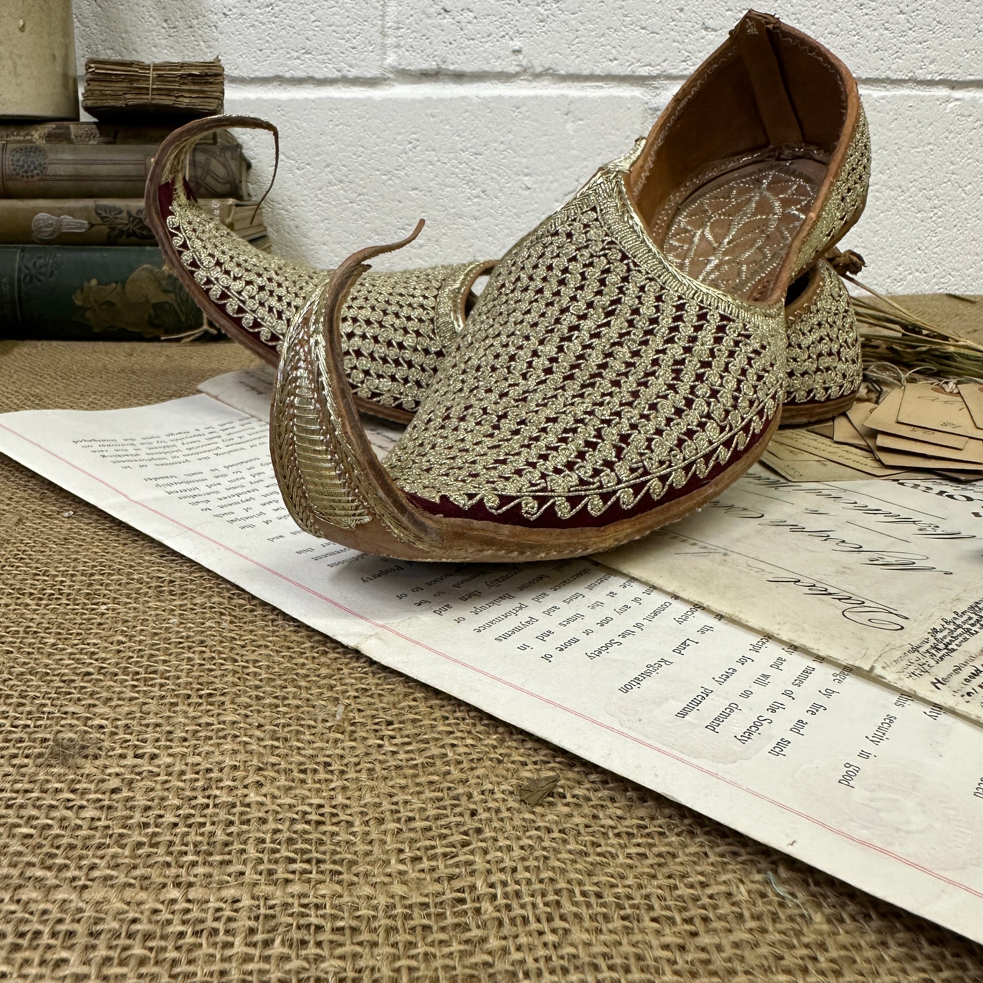 Traditional Indian Khussa Sherwani Shoes - The Blind Mole