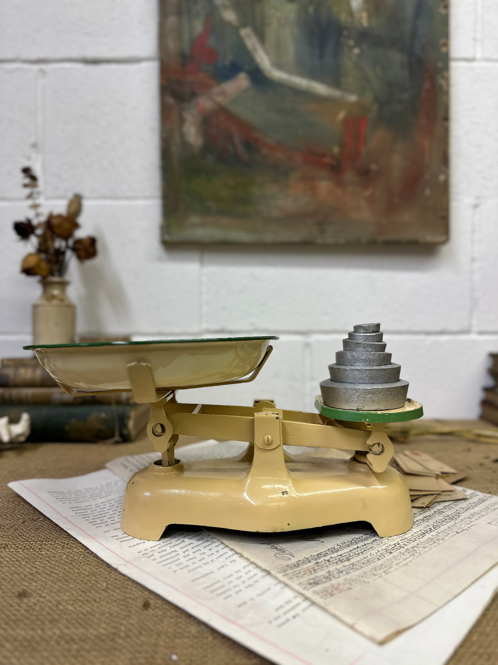 Vintage Yellow Enamel Kitchen Scales - The Blind Mole