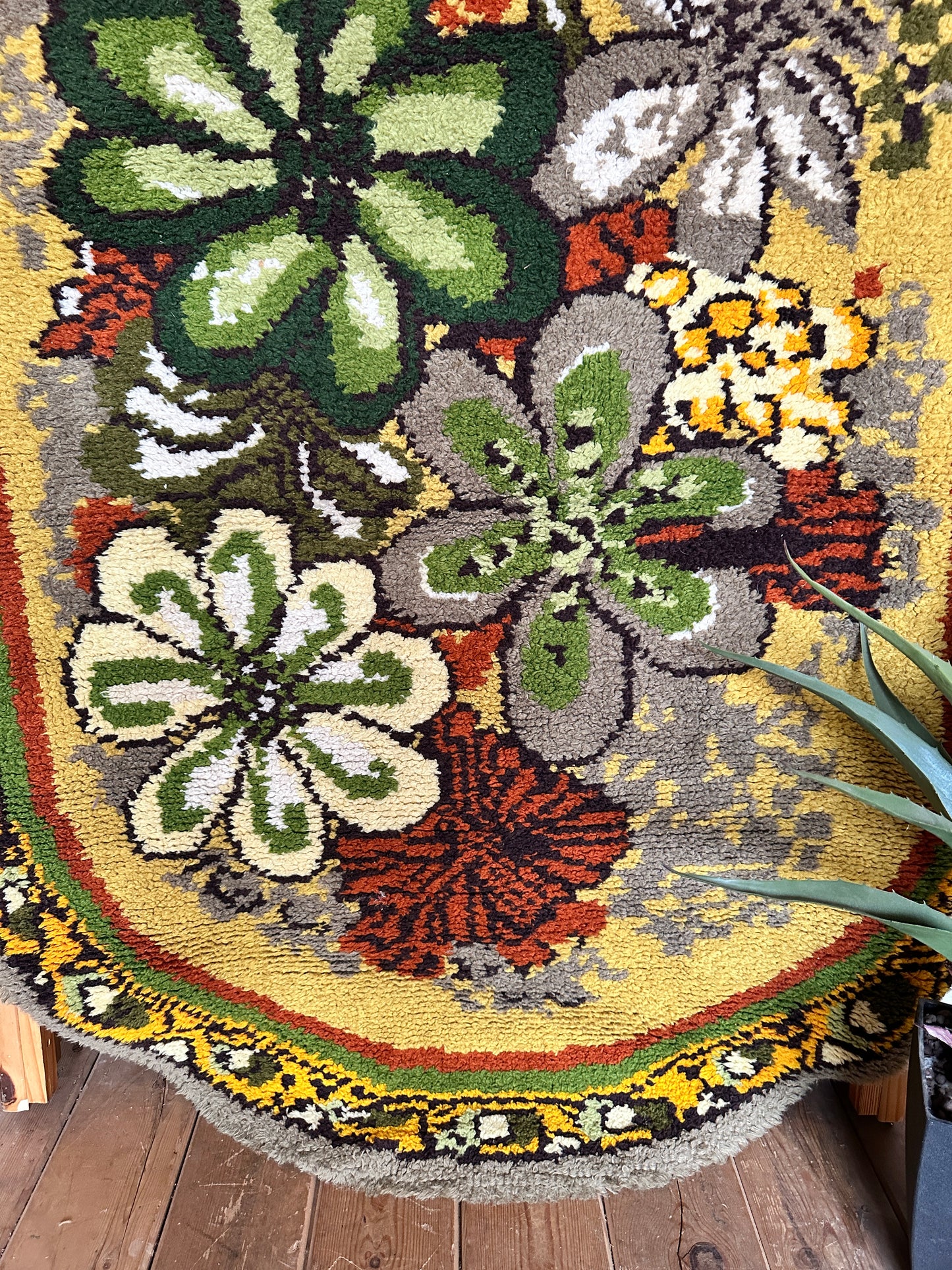 Mid-century Hand knotted Wool Rug