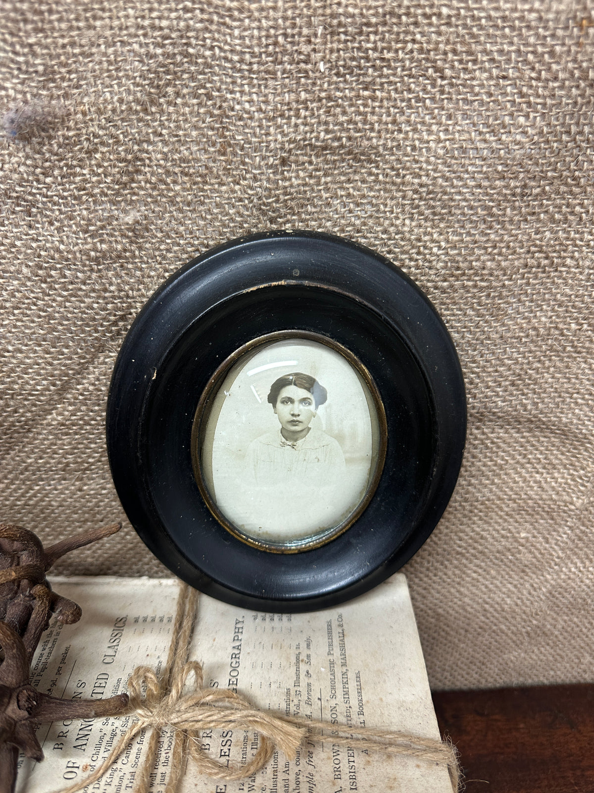 Victorian Oval Ebony Convex Picture Frame