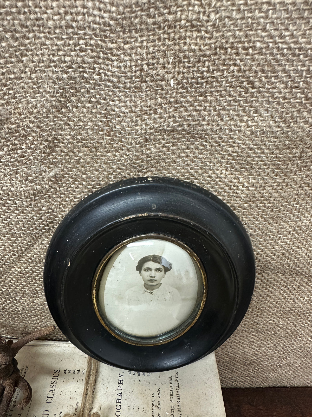 Victorian Oval Ebony Convex Picture Frame
