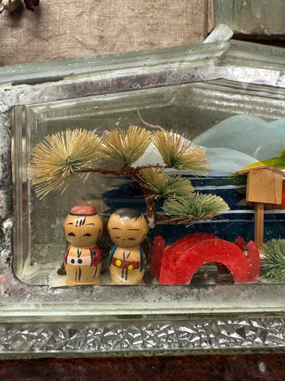 Japanese Miniature Kokeshi Dolls Diorama Box